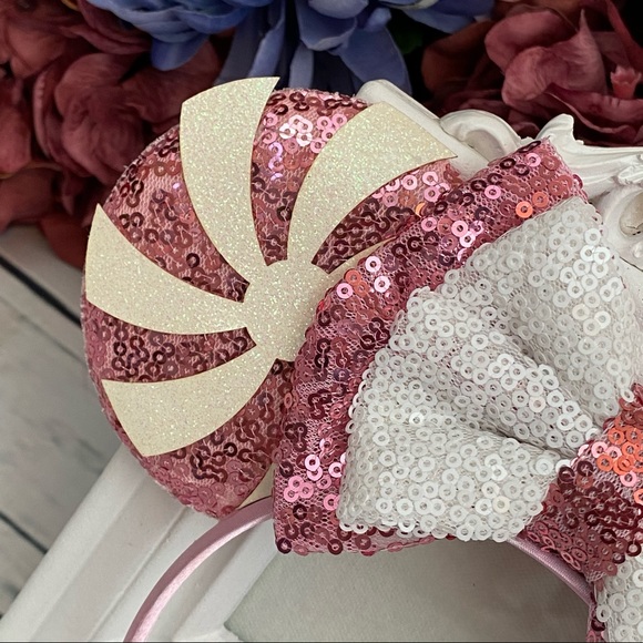 Minnie Mouse Candy Swirl Sequin Headband with Bow - Picture 3 of 12